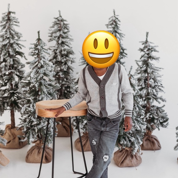 Armani Collezioni Kids Gray Button Down Sweater - Size Large - Picture 7 of 7